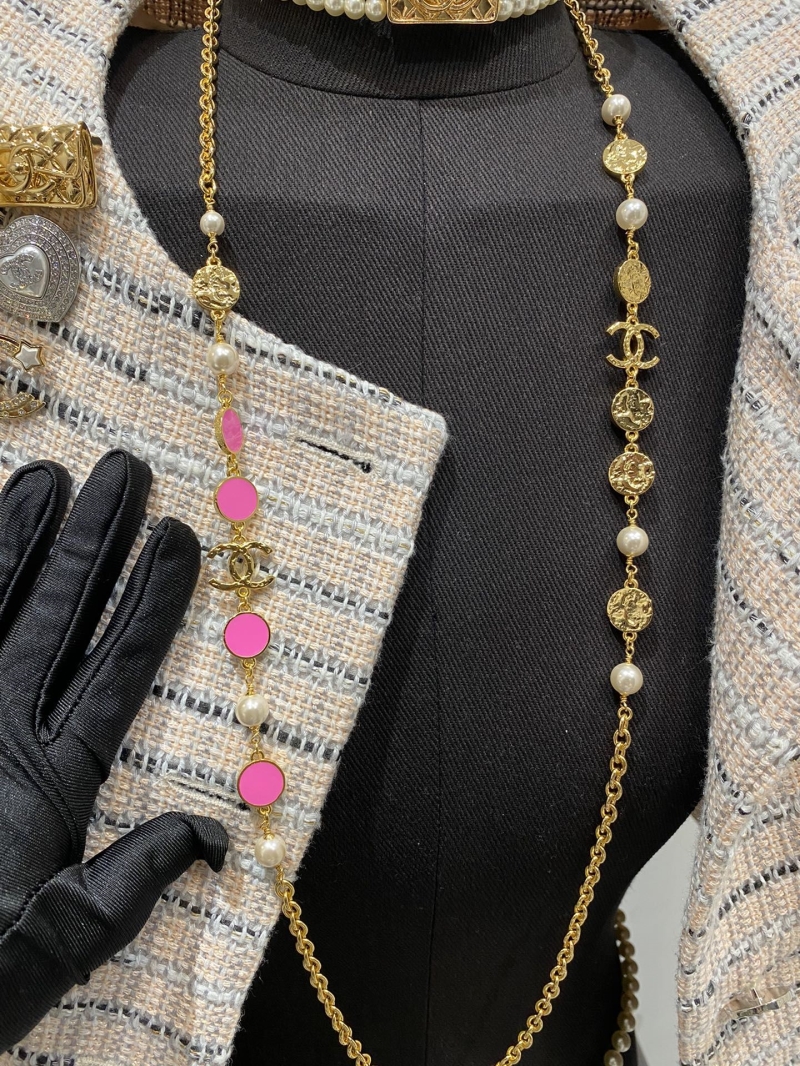 Ch**el waist chain